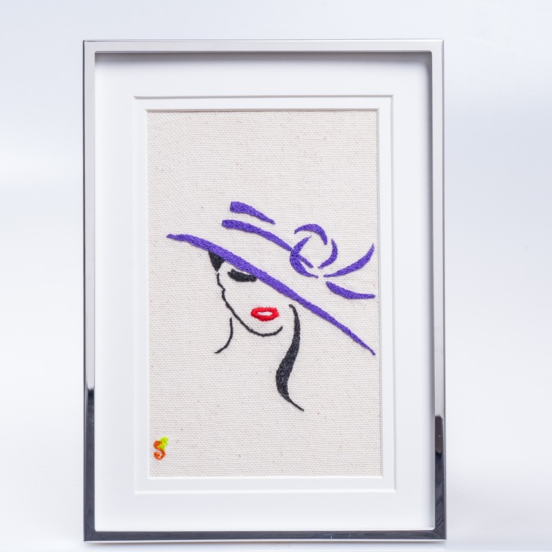 AMELIA - Framed embroidery